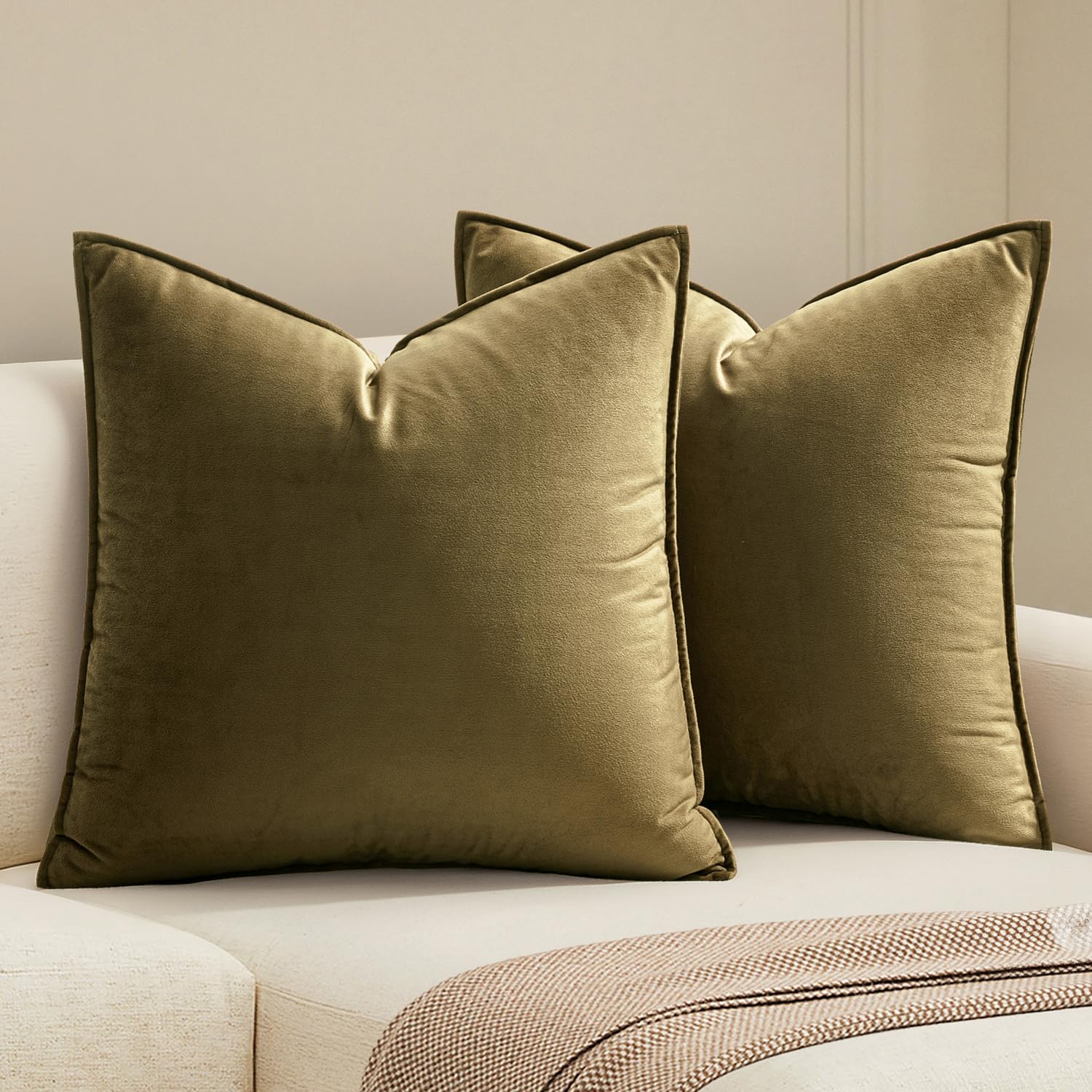 MIULEE Brown Velvet Throw Pillow Covers 18x18 Soft Decorative Solid Square Cushion Cases Pack of 2 Modern Luxury Home Decor for Couch, Sofa, Bedroom